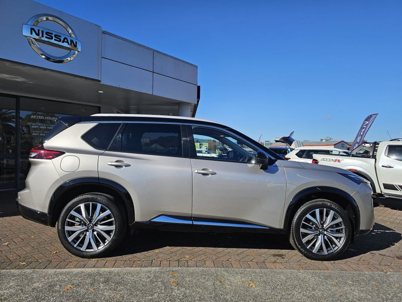 2026 Nissan X-Trail Ti-L E-Pwr image 2
