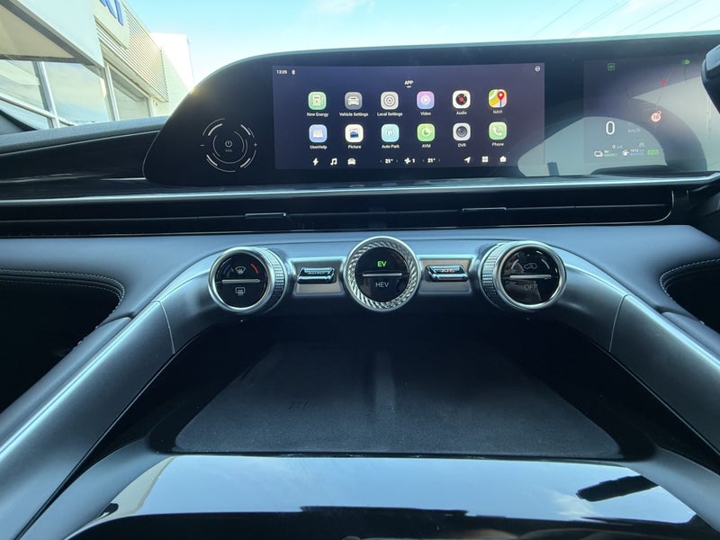 2026 Omoda 9 Phev/Awd/Hd image 4