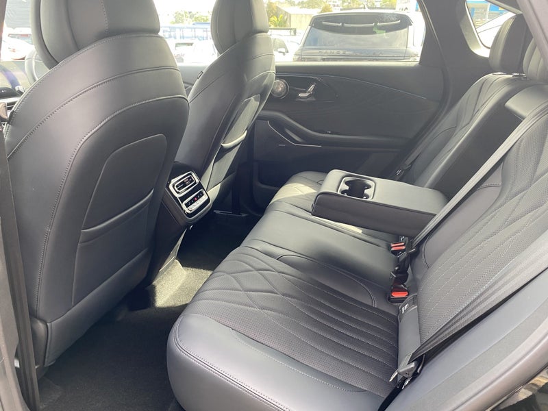 2026 Omoda 9 Phev/Awd/Hd image 4