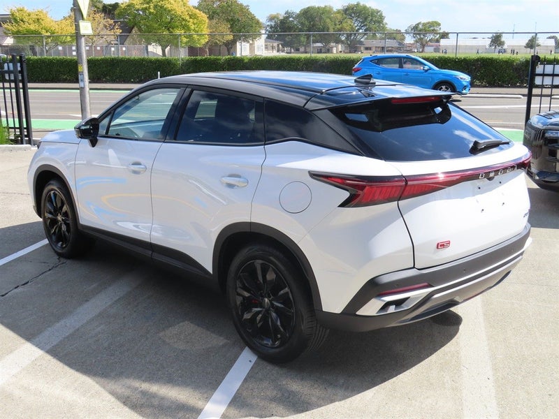 2026 Omoda C5 1.5PT EX AUTO - BLACK ROOF SPECIAL image 4