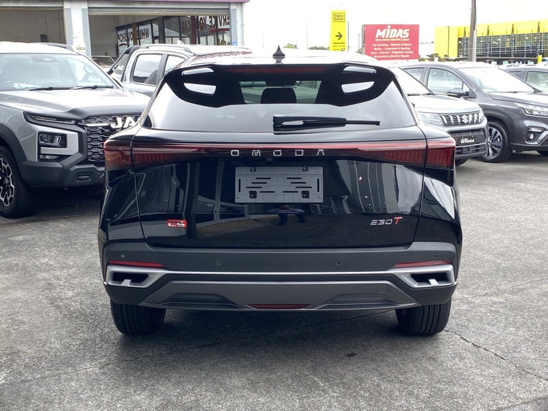 2026 Omoda C5 1.5T EX FWD image 3