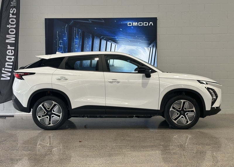 2026 Omoda E5 BX image 2