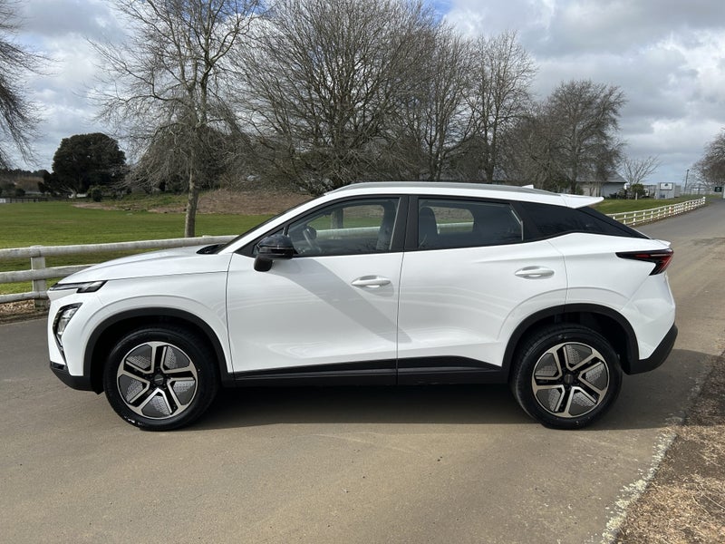 2026 Omoda E5 BX FWD image 4