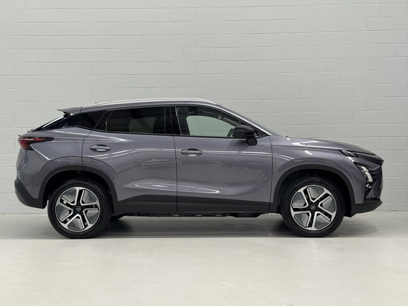 2026 Omoda E5 EX image 2