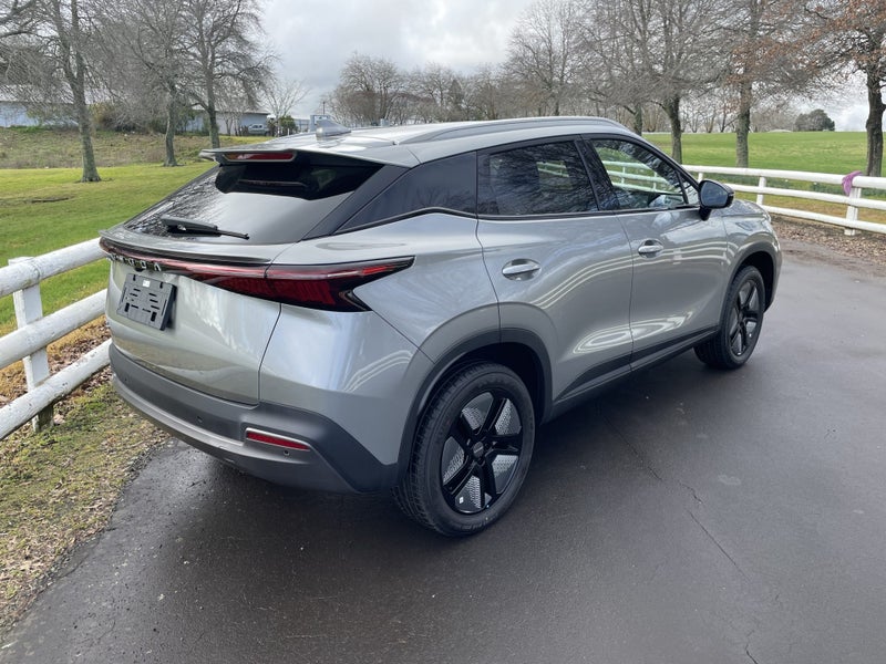2026 Omoda E5 EX FWD image 4