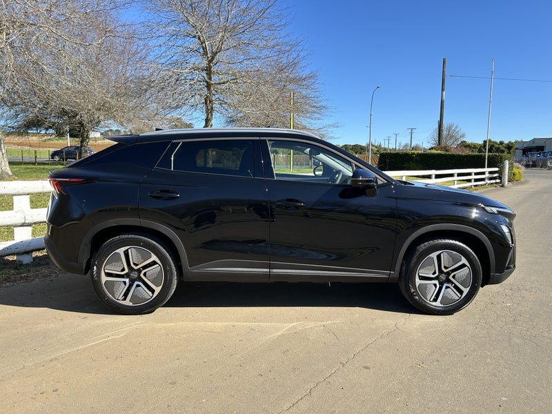 2026 Omoda E5 EX FWD image 3