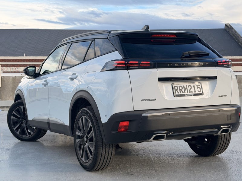 2026 Peugeot 2008 GT image 2