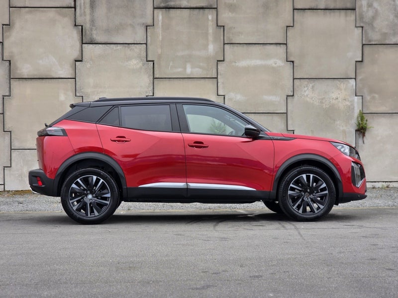 2026 Peugeot 2008 GT 1.2P MILD HYBRID image 2