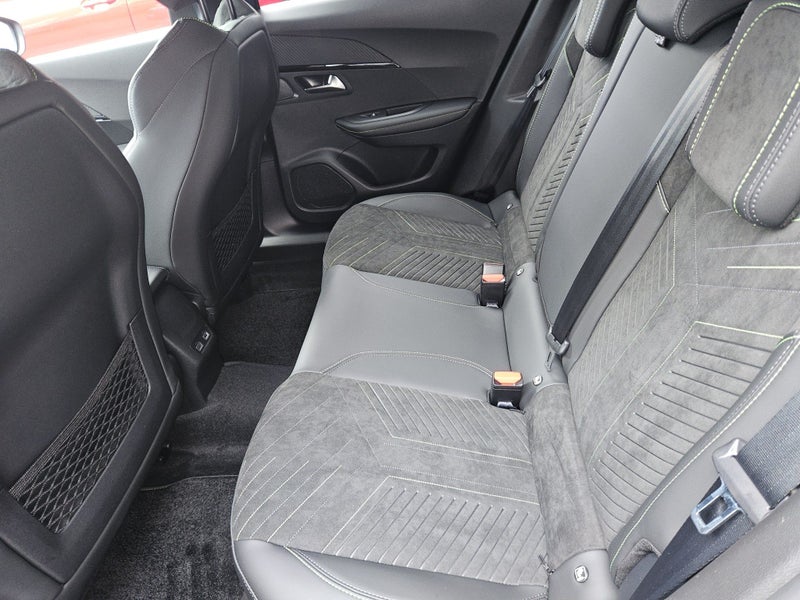 2026 Peugeot 2008 GT 1.2PMHT/6AM image 4