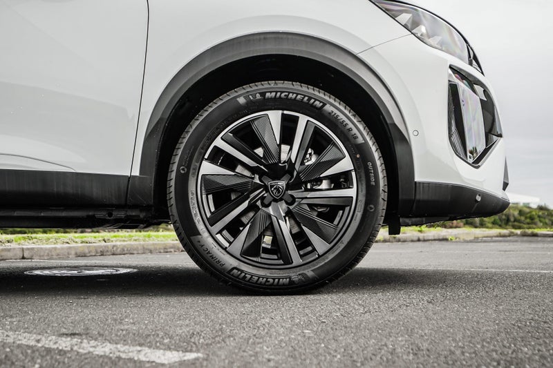 2026 Peugeot 2008 Gt 1.2Pmht/6Am image 4
