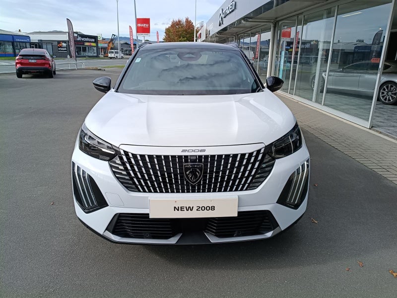 2026 Peugeot 2008 GT HYBRID TURBO image 2