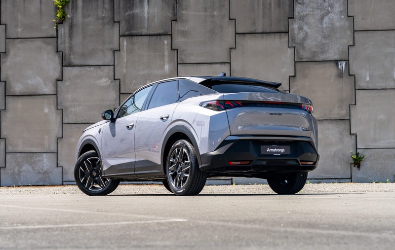 2026 Peugeot 3008 GT 1.2P MILD HYBRID image 2