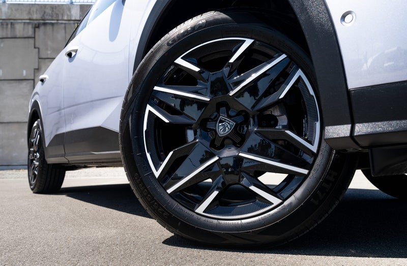 2026 Peugeot 3008 GT 1.2P MILD HYBRID image 4