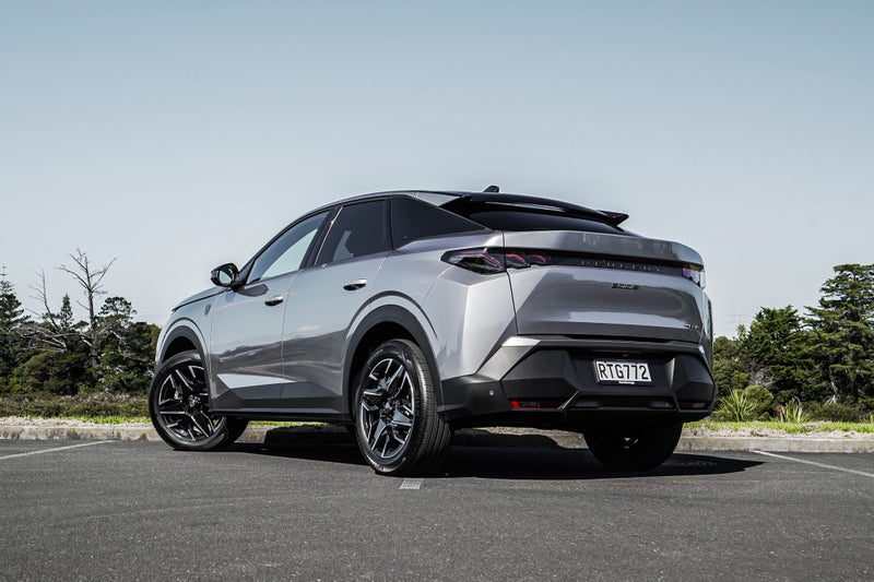 2026 Peugeot 3008 Gt 1.2Pmht/6At - Demo Unit image 2