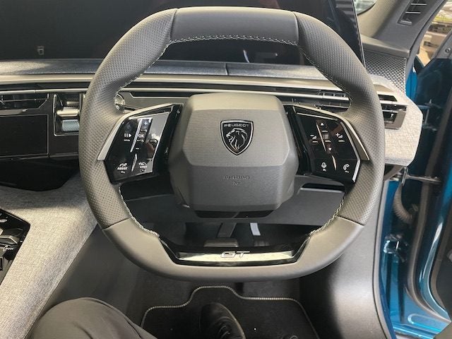 2026 Peugeot 3008 GT Hybrid image 3