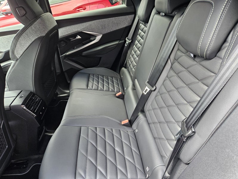 2026 Peugeot 3008 GT PREMIUM image 4