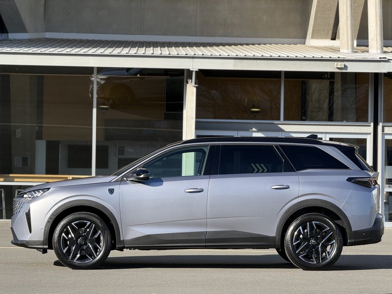 2026 Peugeot 5008 GT | 1.2 MILD HYBRID image 4