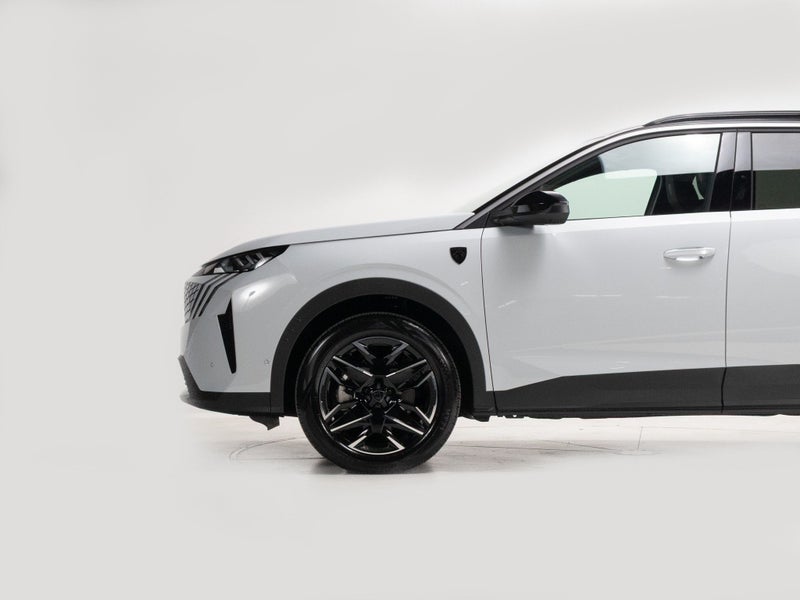 2026 Peugeot 5008 Gt Mhev 1.2Pmht/6Hd image 3
