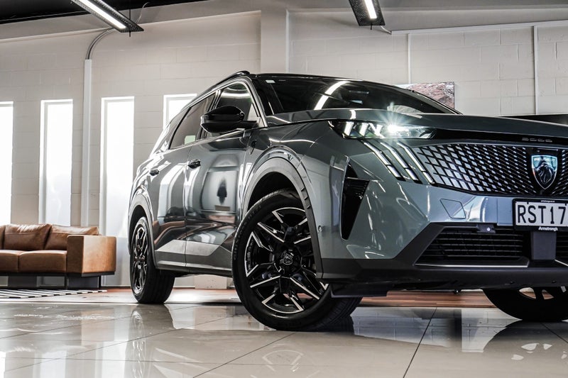 2026 Peugeot 5008 Gt Mhev 1.2Pmht/6Hd image 4