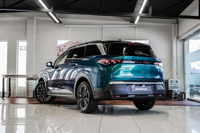 2026 Peugeot 5008 Gt Mhev 1.2Pmht/6Hd image 2