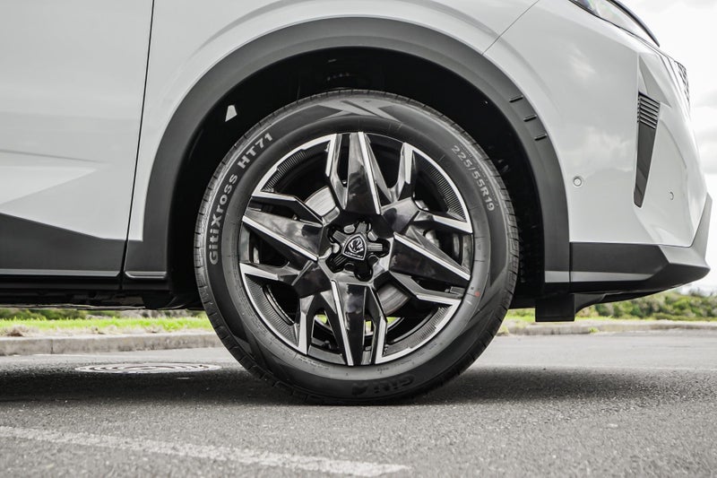 2026 Peugeot 5008 Gt Mhev 1.2Pmht/6Hd image 4