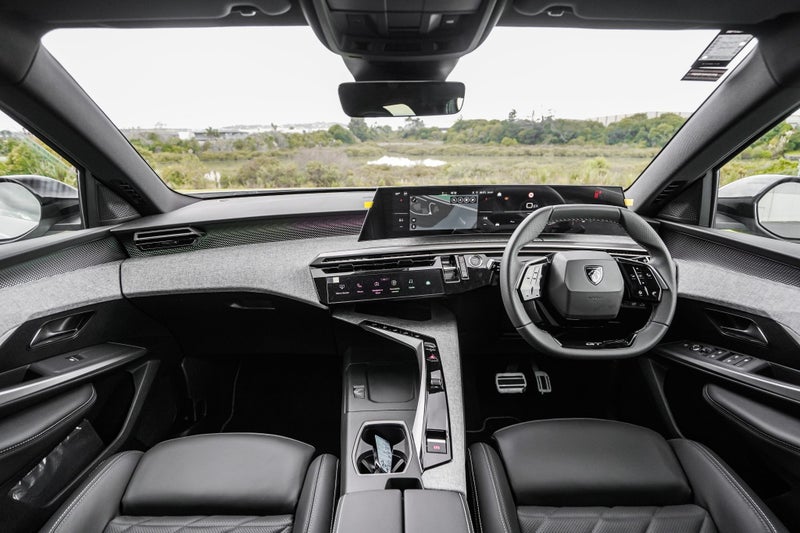 2026 Peugeot 5008 Gt Mhev 1.2Pmht/6Hd image 5