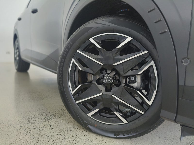 2026 Peugeot 5008 GT MHEV image 4