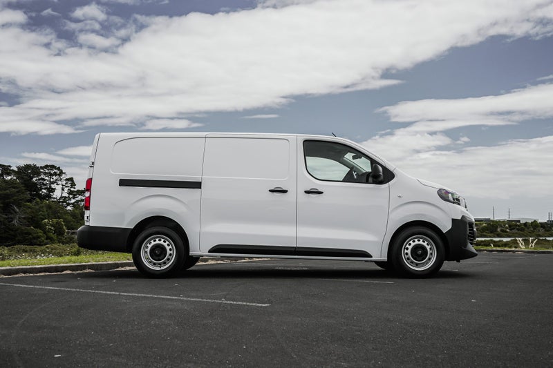 2026 Peugeot Expert LWB 2.0Dt/8At image 3