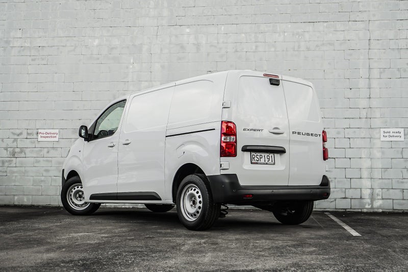 2026 Peugeot Expert Medium Length image 3