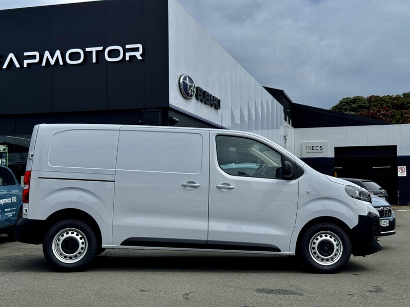 2026 Peugeot Expert MWB 2.0L TD Full Packages image 3