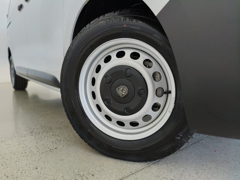 2026 Peugeot Expert MWB image 4