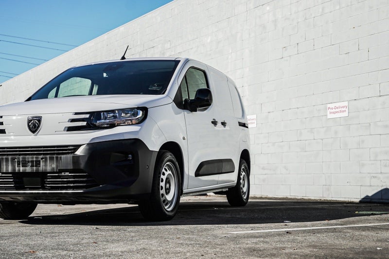 2026 Peugeot Partner Scoop Purchase - $17,000 i... image 5