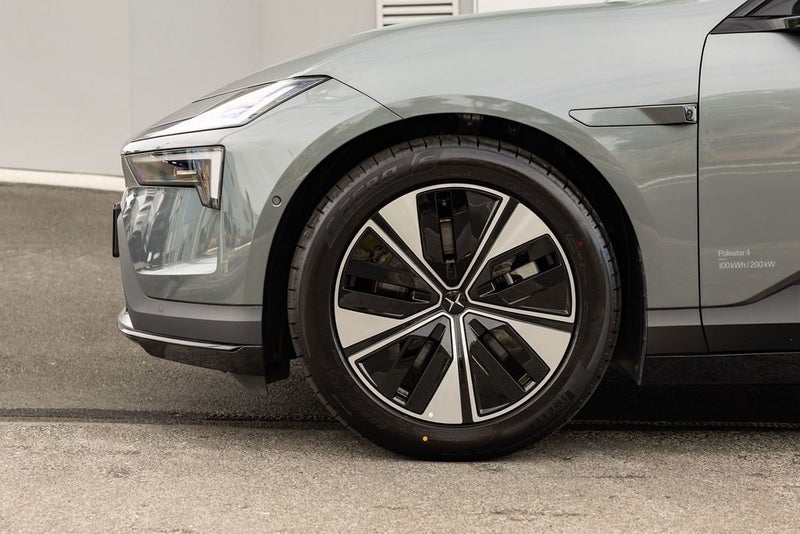 2026 Polestar 4 Long range Single motor Plus image 4