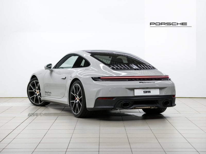 2026 Porsche 911 Carrera 4S image 4