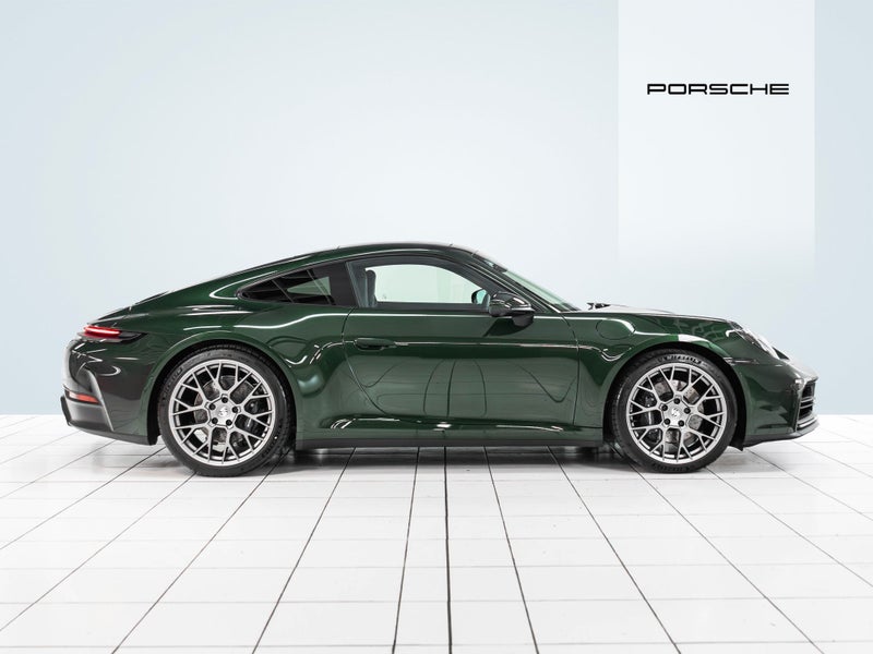 2026 Porsche 911 Carrera (992.2) image 2