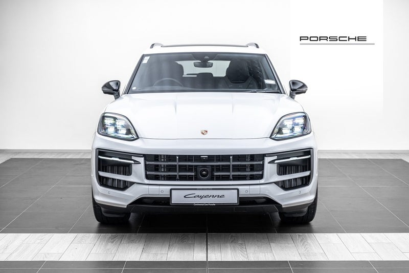 2026 Porsche Cayenne BLACK EDITION image 4