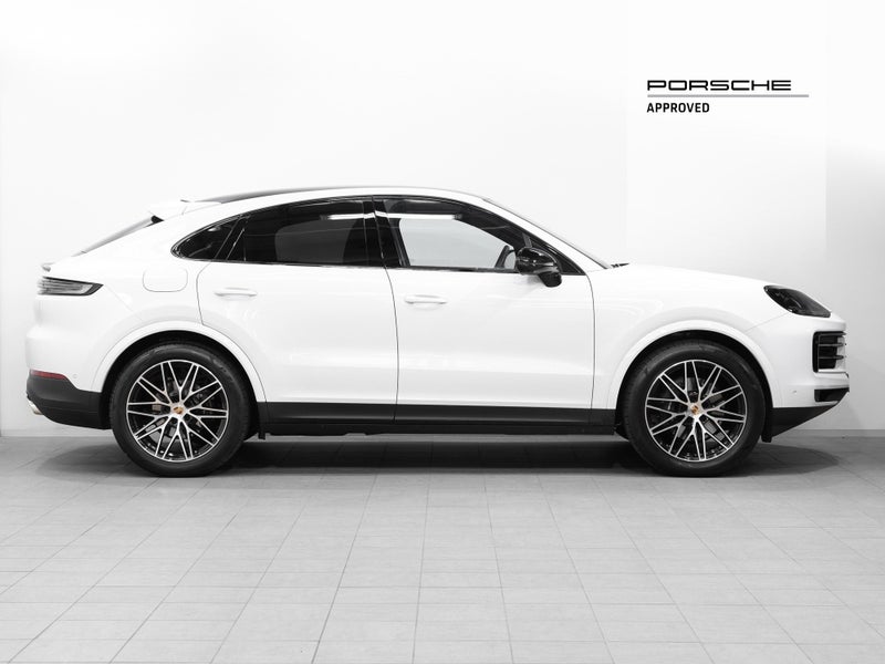 2026 Porsche Cayenne Coupe 3.0L image 3
