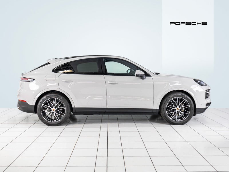 2026 Porsche Cayenne Coupe (E3 II) image 2