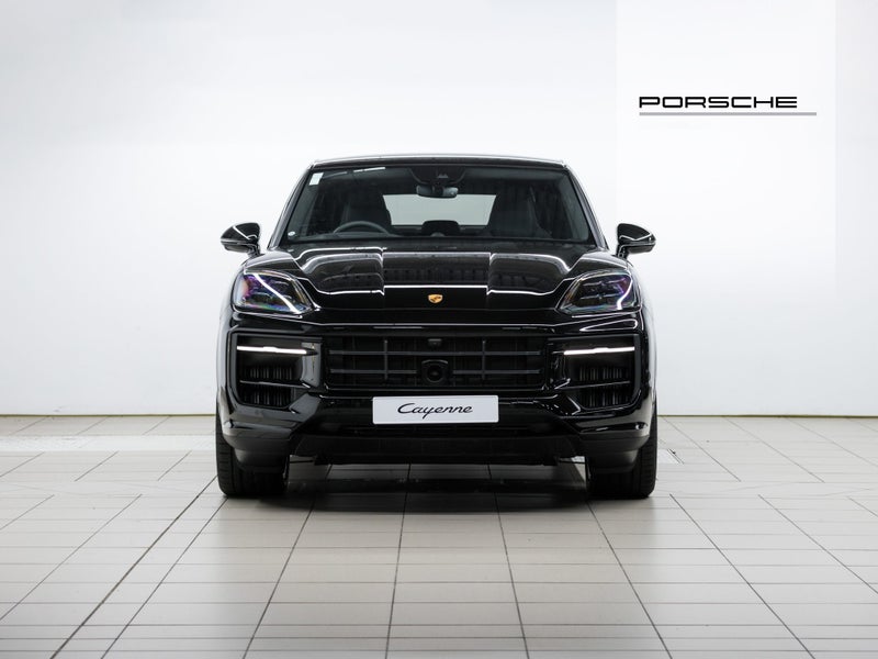 2026 Porsche Cayenne E-Hybrid Coupe Black Editi... image 4