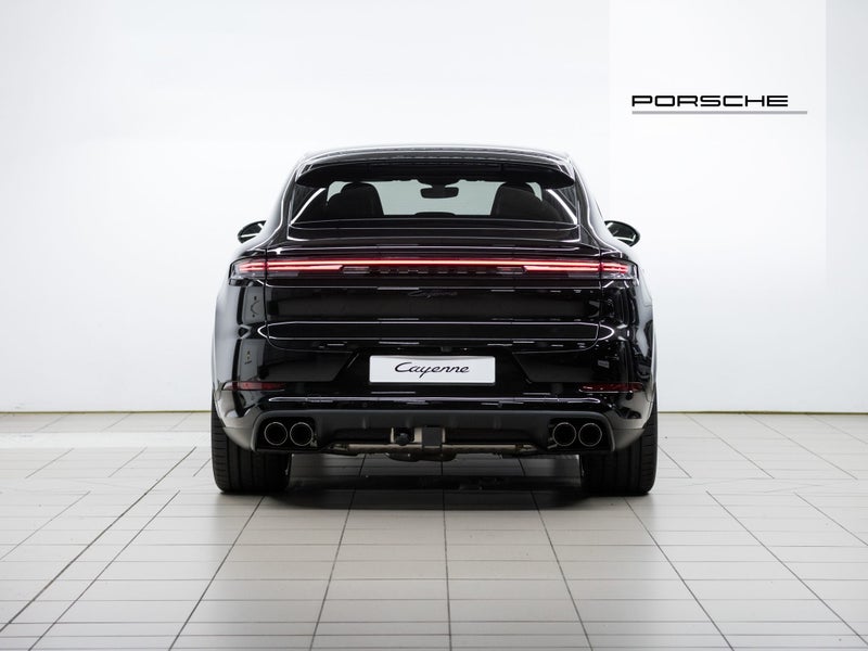 2026 Porsche Cayenne E-Hybrid Coupe Black Editi... image 5