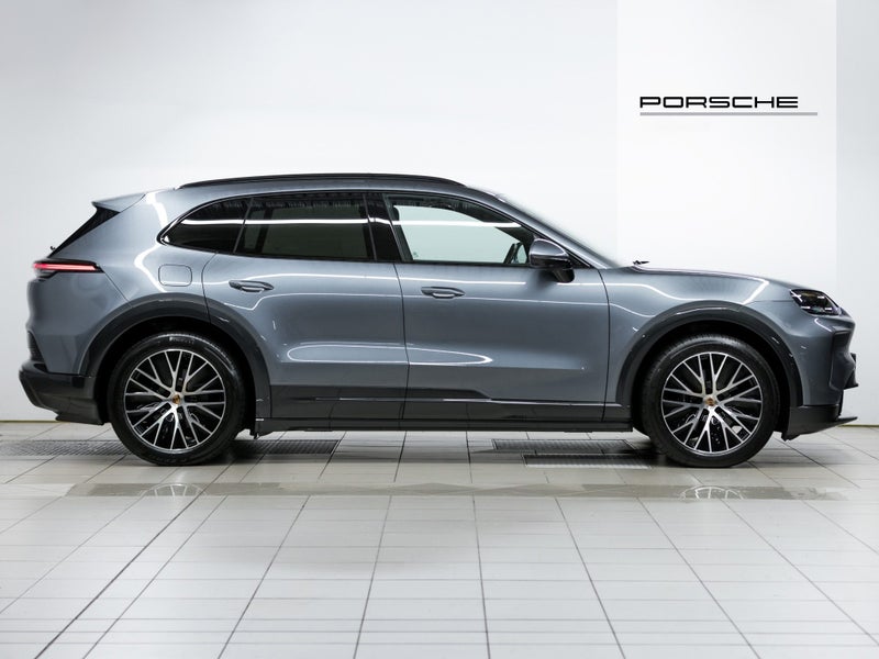 2026 Porsche Cayenne Electric (E4) image 2