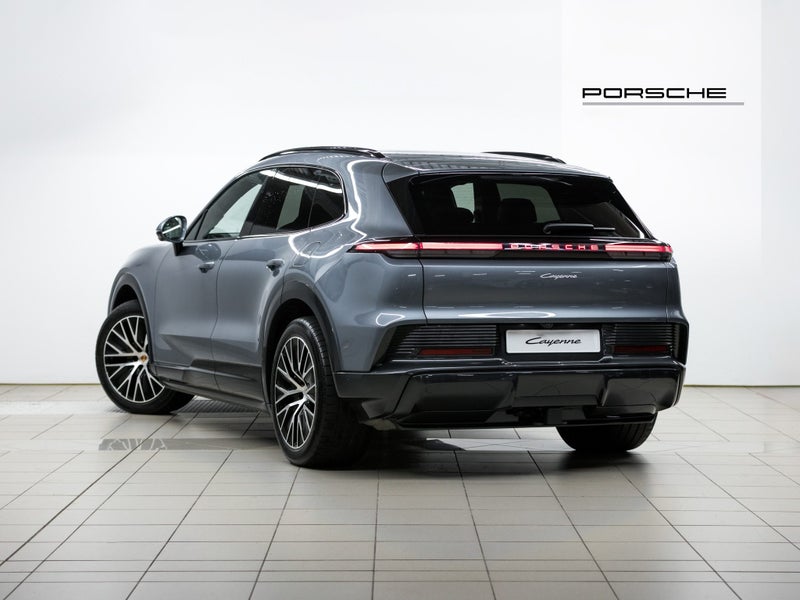2026 Porsche Cayenne Electric (E4) image 3