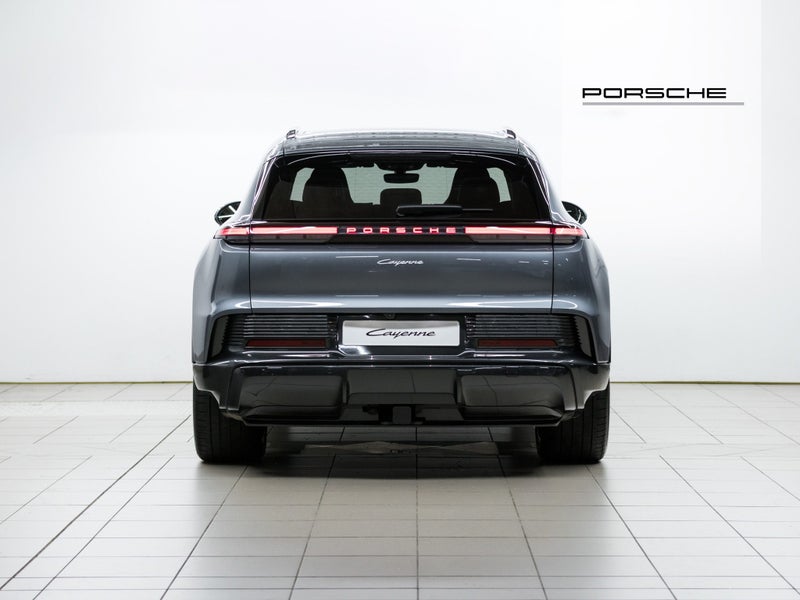 2026 Porsche Cayenne Electric (E4) image 5