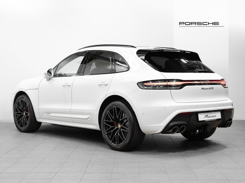 2026 Porsche Macan GTS 2.9L Twin Turbo image 2