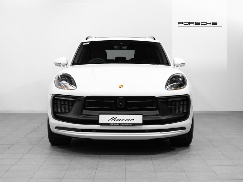 2026 Porsche Macan GTS 2.9L Twin Turbo image 3