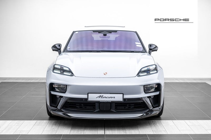 2026 Porsche Macan GTS - Electric image 4