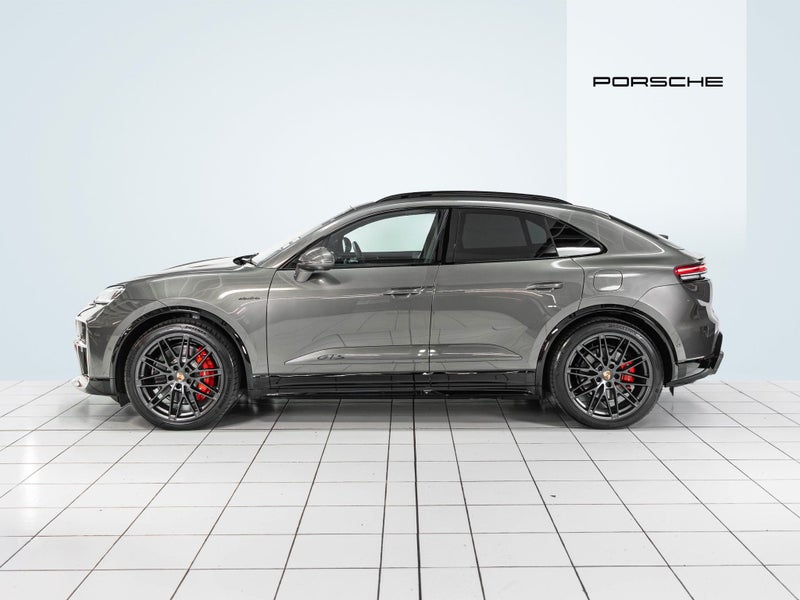 2026 Porsche Macan GTS (H2) image 5