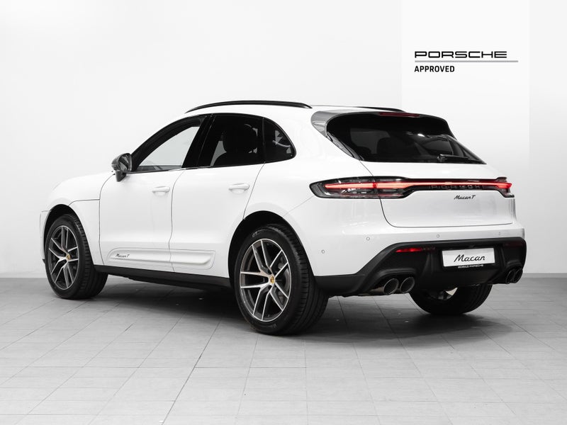 2026 Porsche Macan T 2.0L image 2