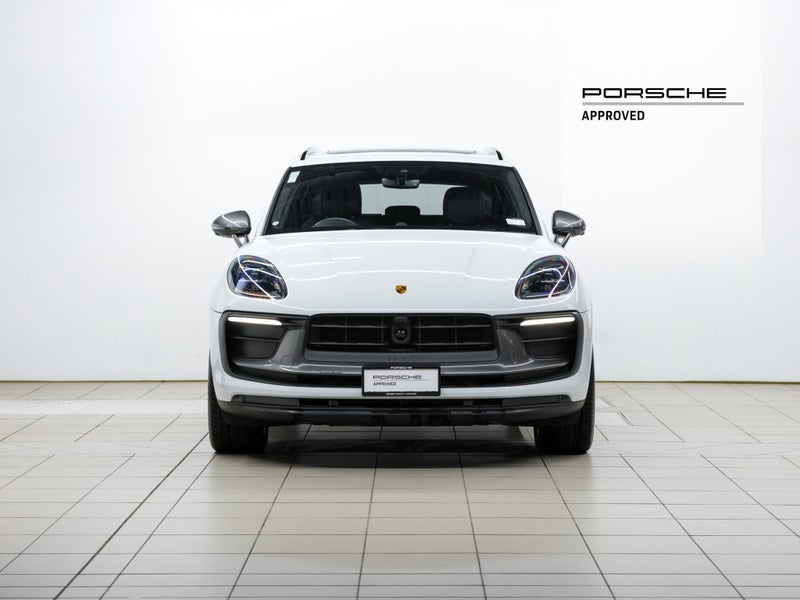 2026 Porsche Macan T (H1 III) image 2