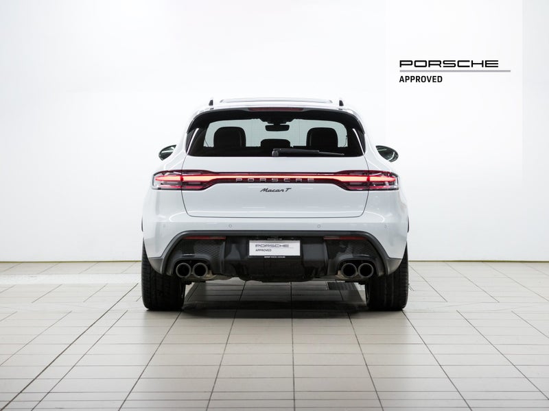 2026 Porsche Macan T (H1 III) image 5